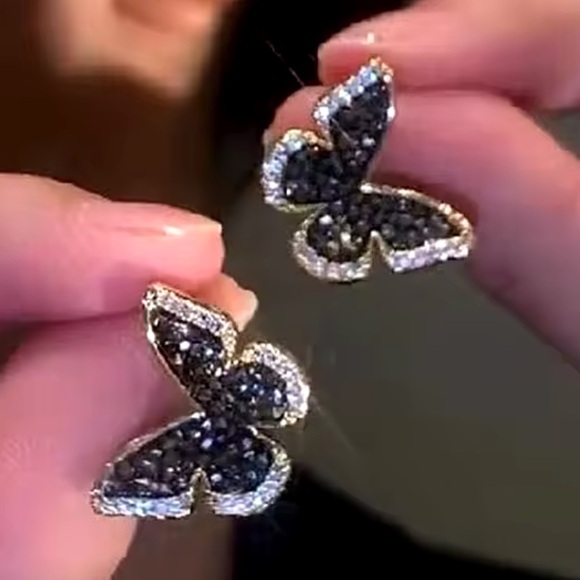 Swarovski Crystal Butterfly Earrings In Silver Black - Picture 3 of 4